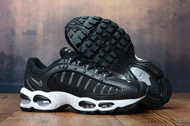 Nike Air Max Tailwind IV-1